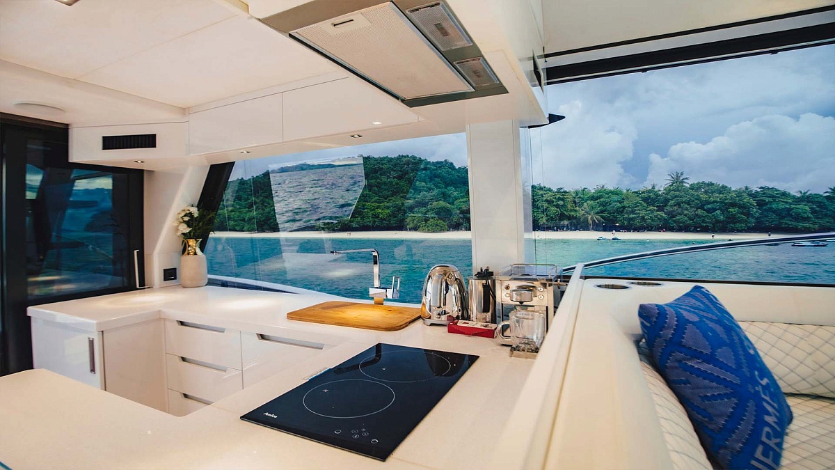 Аренда яхты Galeon 500 Liquid Asset на Пхукете